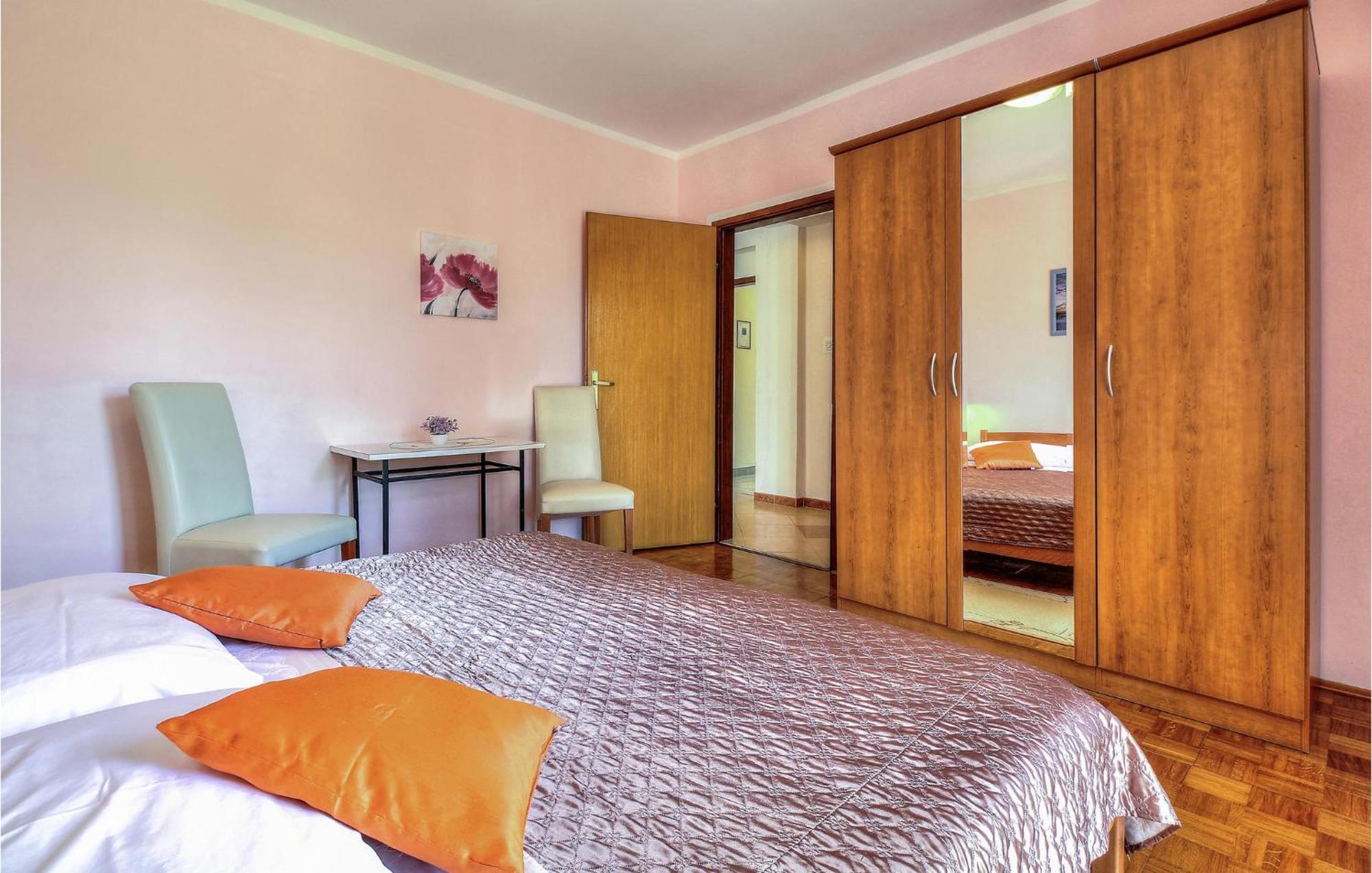 Amazing Apartment In Porec With Wifi Exterior photo