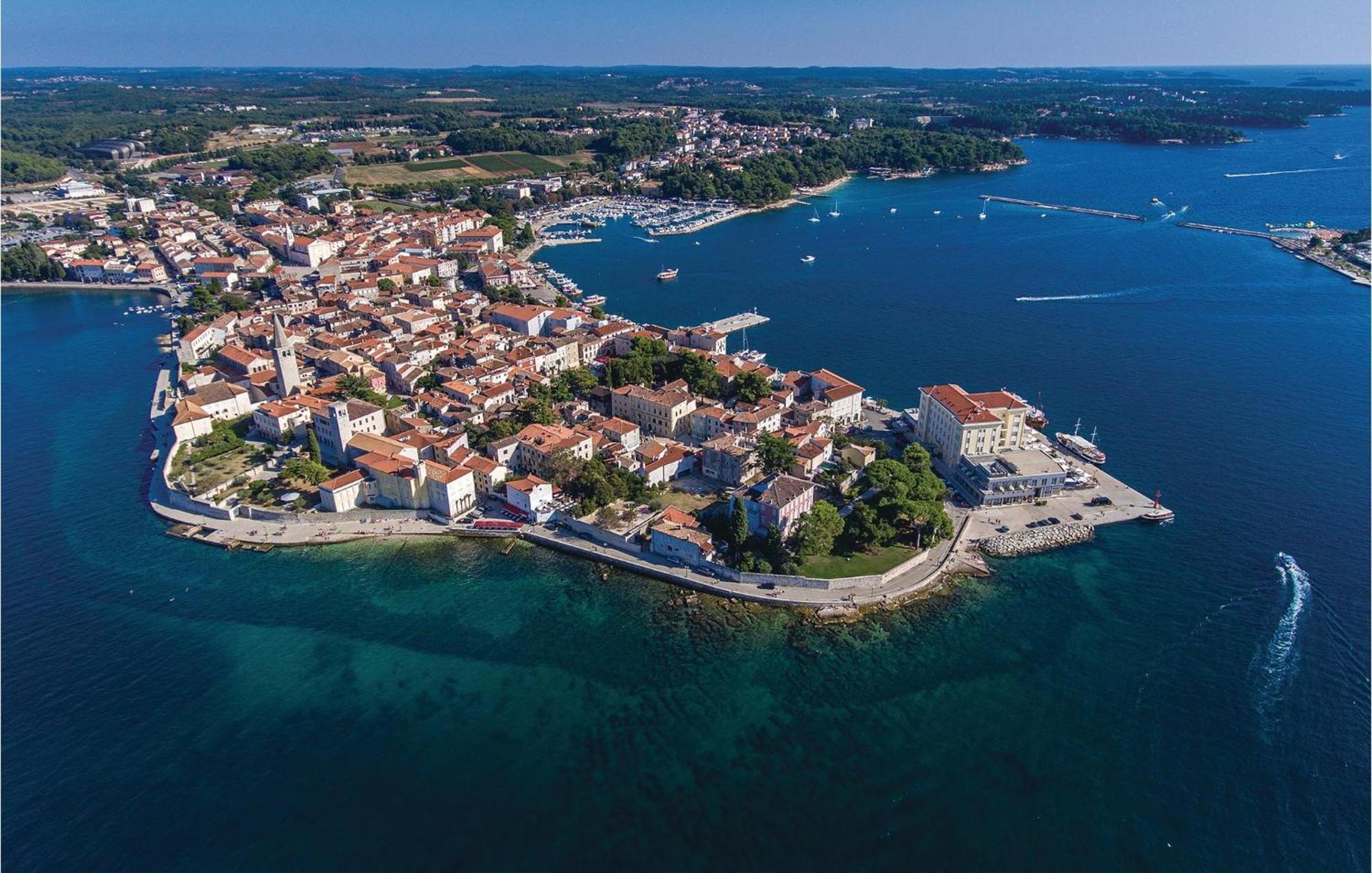 Amazing Apartment In Porec With Wifi Exterior photo